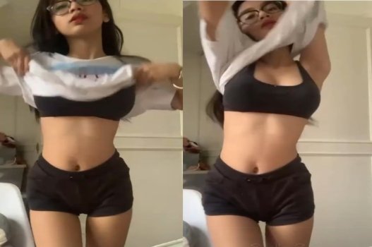 Chịch genz vú to bị người yêu tra tấn phê quá